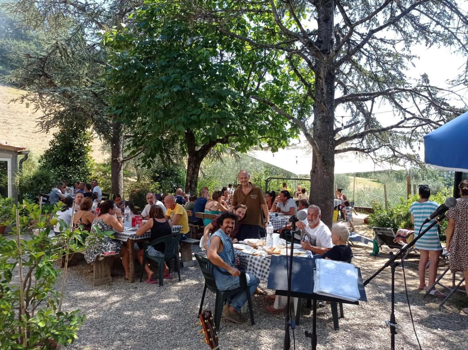 Podere Badia Valdrago Agriturismo Mugello Circuit สการ์เปริอา ภายนอก รูปภาพ